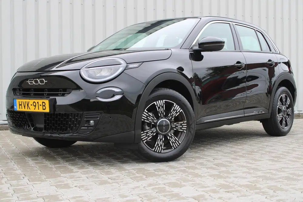 Fiat 600 1.2 Hybrid Urban uit 2025, foto 4