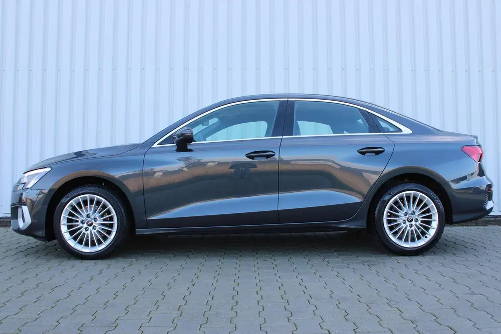 Audi A3 30 TFSI Advanced edition uit 2023, foto 10