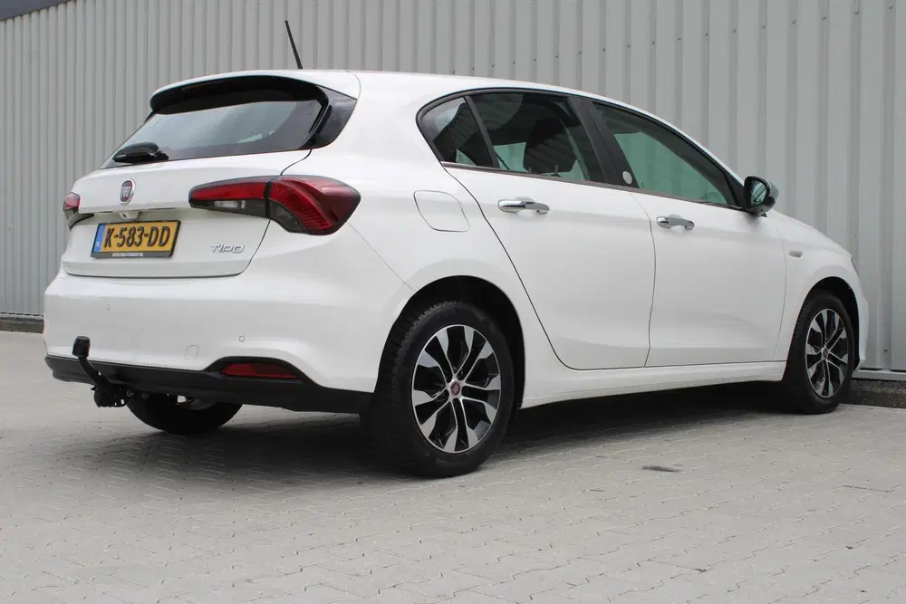 Fiat Tipo 1.4 Mirror uit 2019, foto 3