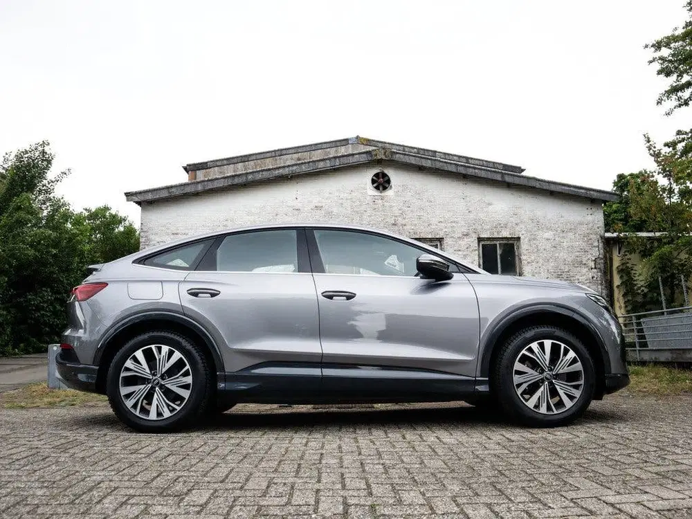 Audi Q4 e-tron 35 Advanced edition 55 kWh 1e-Eig. uit 2022, foto 4