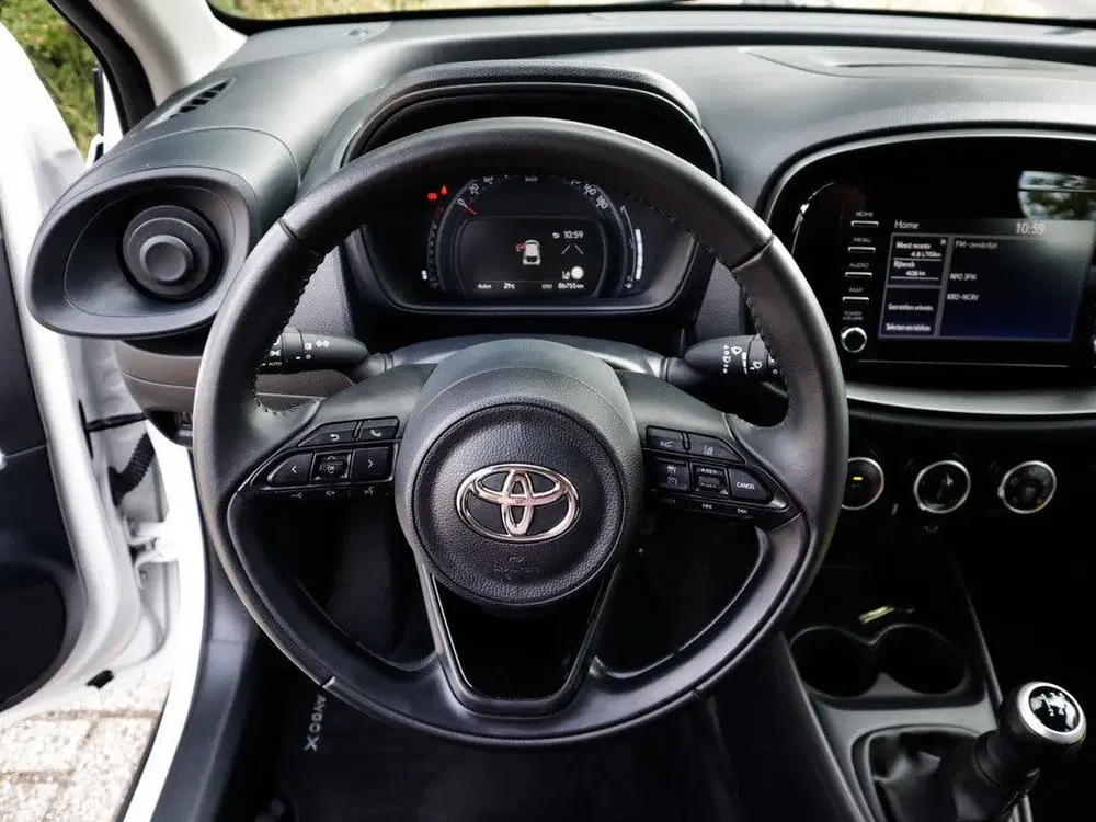 Toyota Aygo X 1.0 VVT-i MT Play 1e-Eig. & Keurig-Onderh uit 2022, foto 5