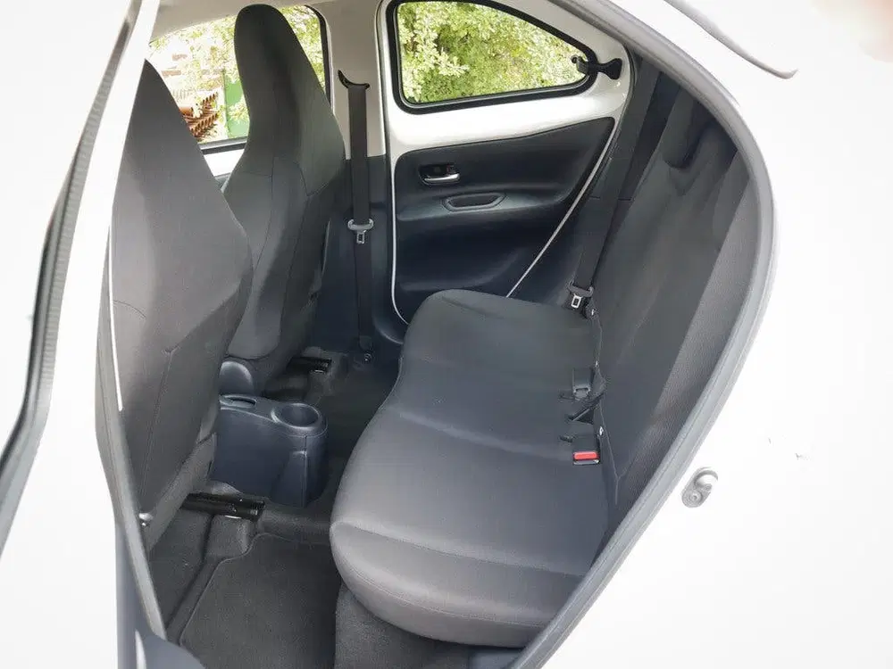 Toyota Aygo X 1.0 VVT-i MT Play 1e-Eig. & Keurig-Onderh uit 2022, foto 7