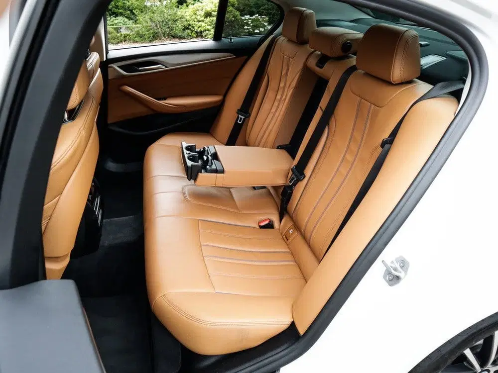 BMW 5-serie 545e xDrive Business Edition Plus 1e-Eig. uit 2021, foto 7