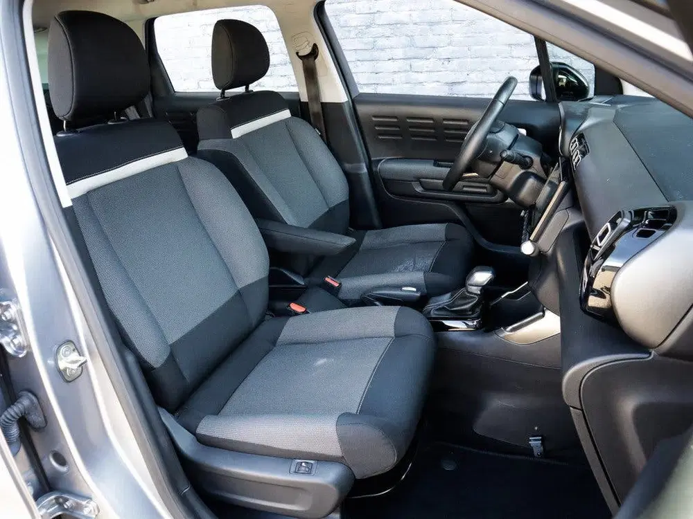 Citroën C3 Aircross Citroen C3 Aircross 1.2 PureTech Shine 1e uit 2022, foto 13