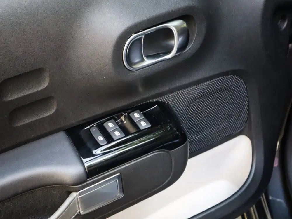 Citroën C3 Citroen C3 1.2 PureTech Shine 1e-Eig. & De uit 2021, foto 14