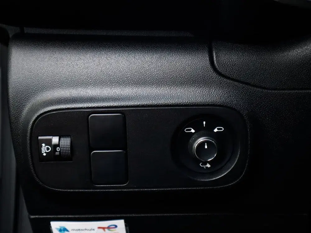 Citroën C3 Citroen C3 1.2 PureTech Shine 1e-Eig. & De uit 2021, foto 15