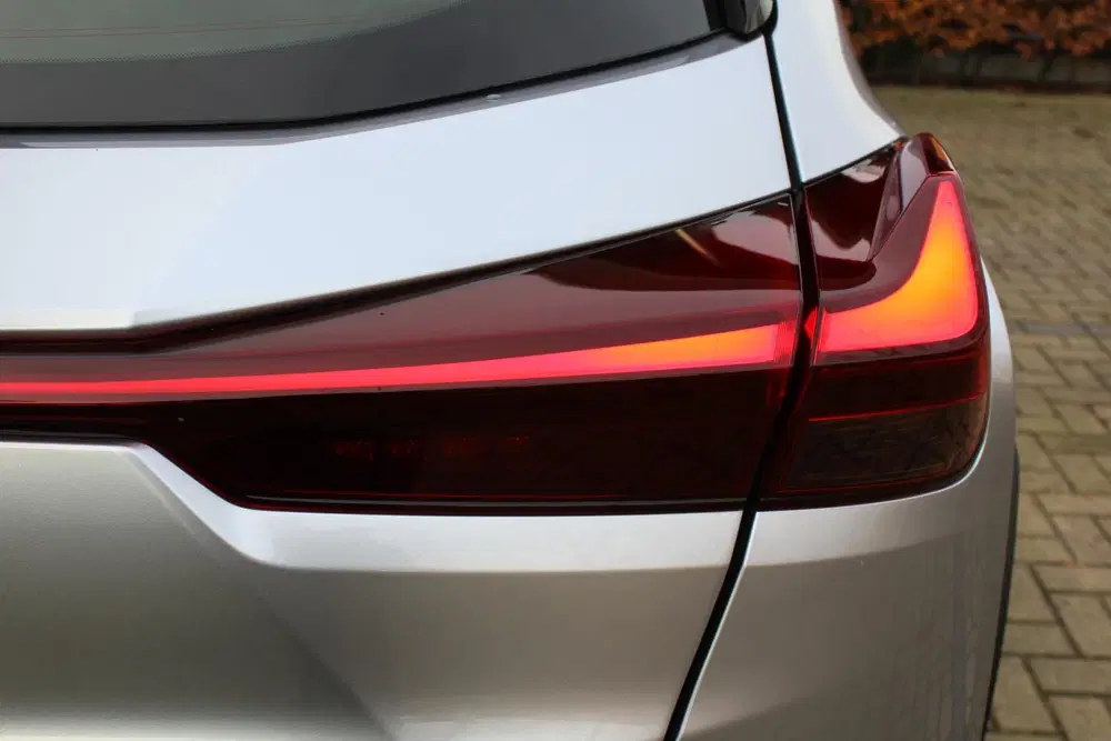 Lexus UX 250h uit 2024, foto 13