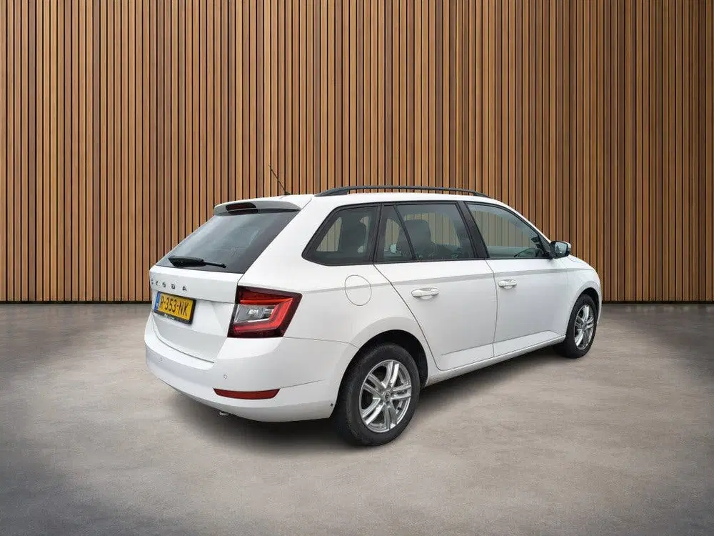Skoda Fabia Combi 1.0 TSI Ambition 1e-Eig. & Keurig-On uit 2022, foto 3
