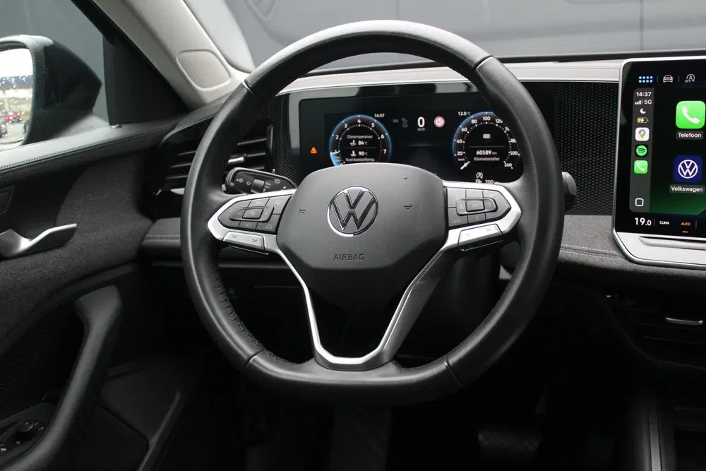 Volkswagen Passat 1.5 eTSI 150 pk uit 2024, foto 2
