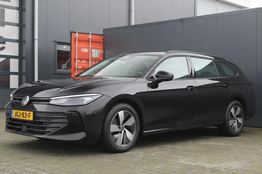 Volkswagen Passat 1.5 eTSI 150 pk uit 2024, foto 3