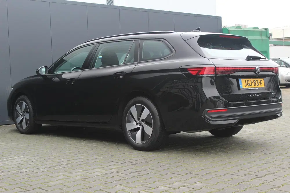 Volkswagen Passat 1.5 eTSI 150 pk uit 2024, foto 6