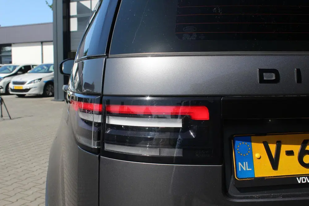 Land Rover Discovery 2.0 Td4 HSE Luxury uit 2019, foto 10