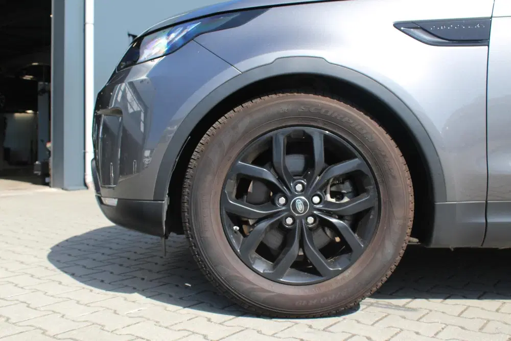 Land Rover Discovery 2.0 Td4 HSE Luxury uit 2019, foto 7