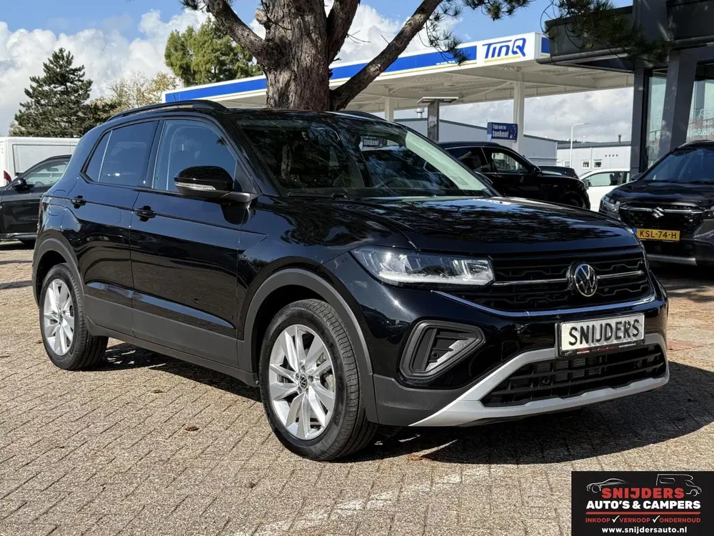 Volkswagen T-Cross 1.0 TCR Life Edition automaat uit 2024, foto 2