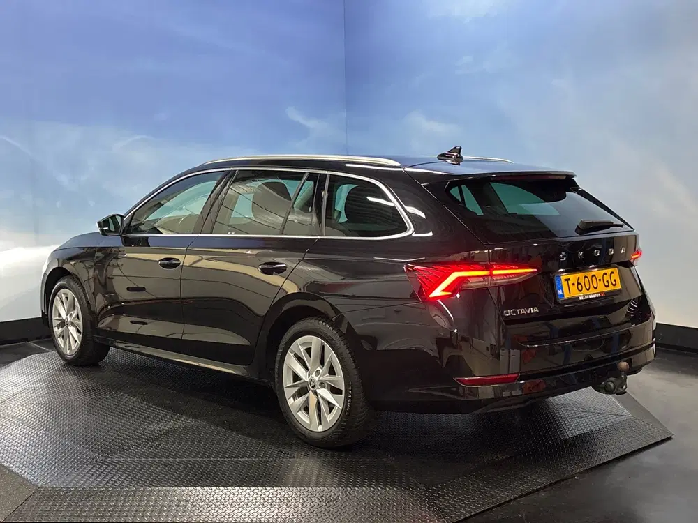 Skoda Octavia 1.0 TSI Business Edition Plus Trekhaak uit 2023, foto 10