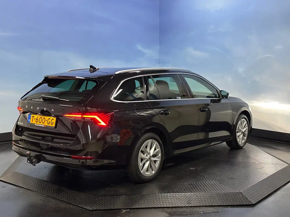 Skoda Octavia 1.0 TSI Business Edition Plus Trekhaak uit 2023, foto 4