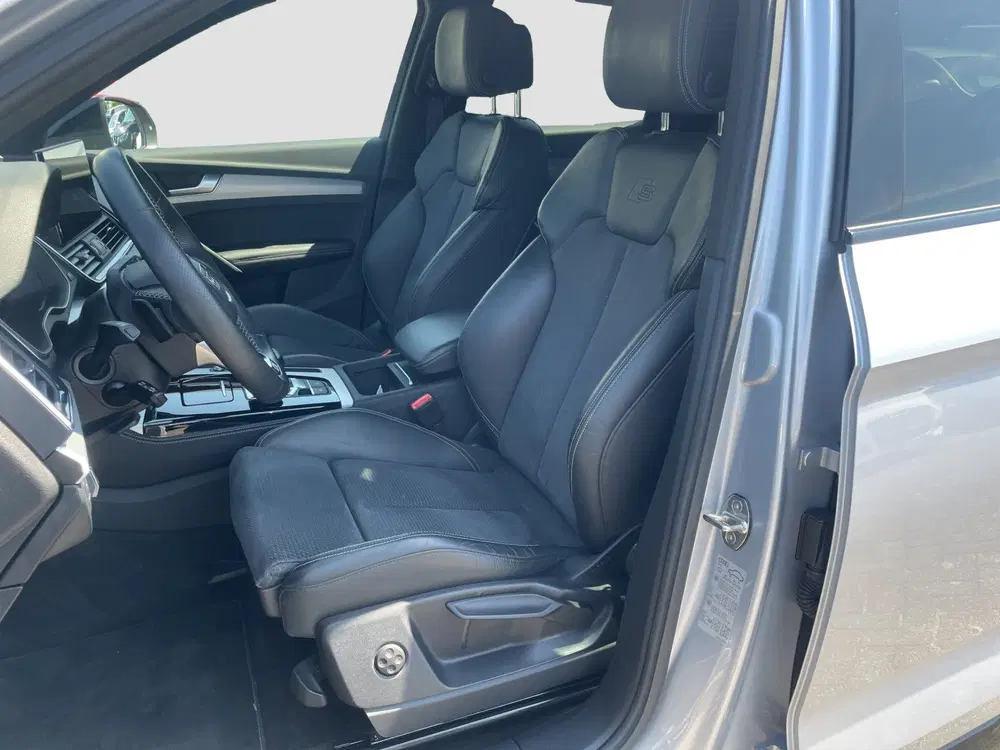 Audi Q5 55 TFSI e S-Line uit 2023, foto 11