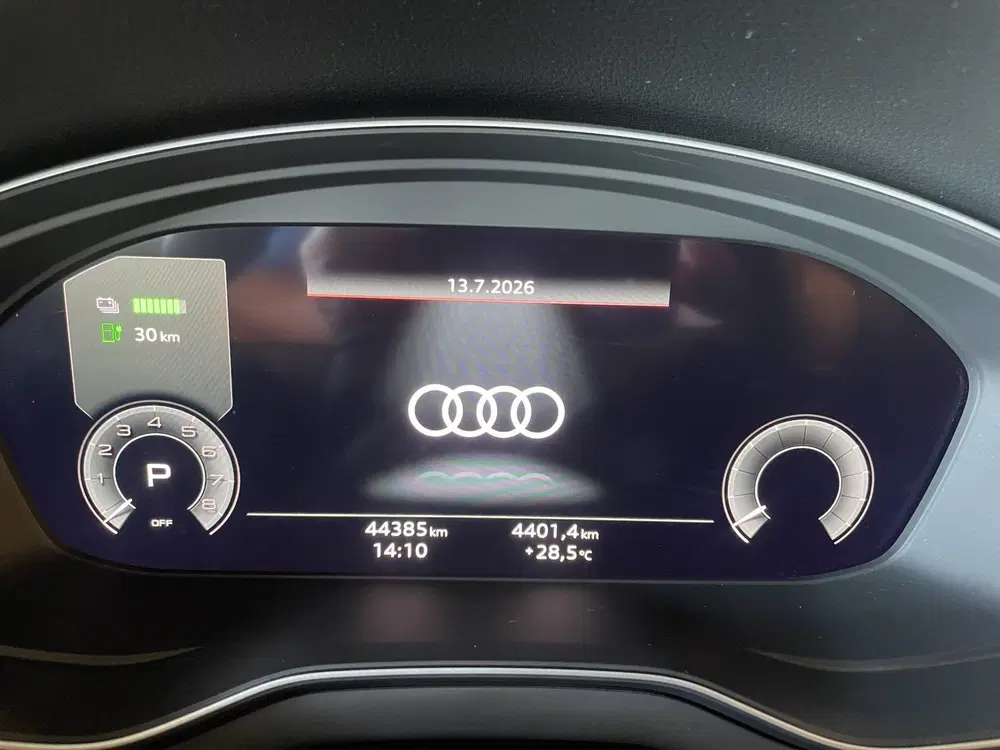 Audi Q5 55 TFSI e S-Line uit 2023, foto 13