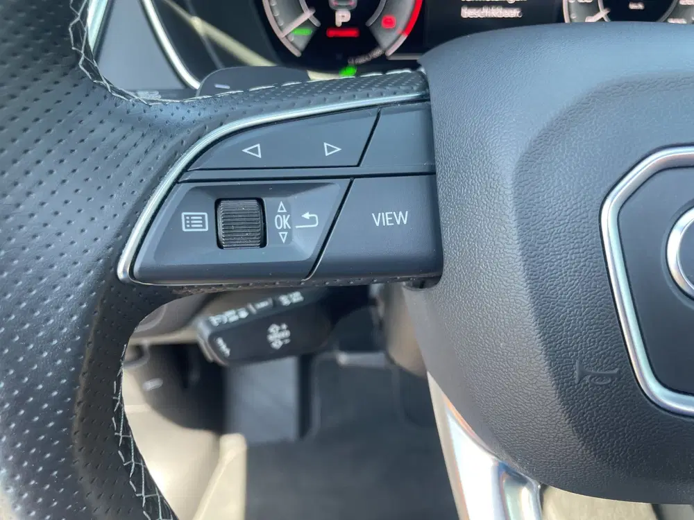 Audi Q5 55 TFSI e S-Line uit 2023, foto 14
