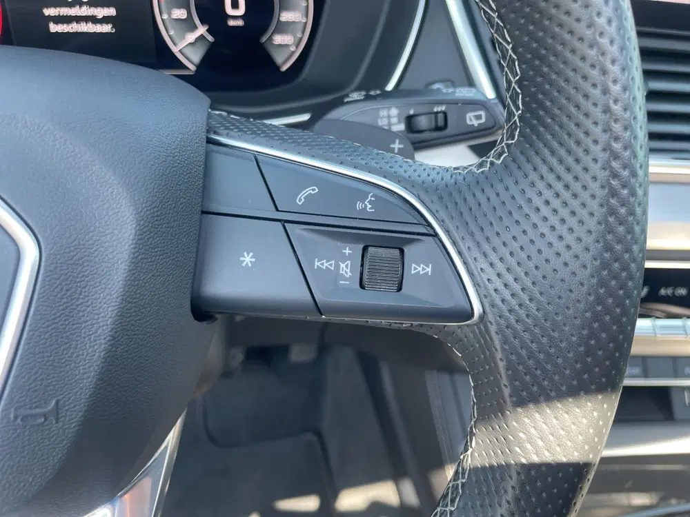 Audi Q5 55 TFSI e S-Line uit 2023, foto 15