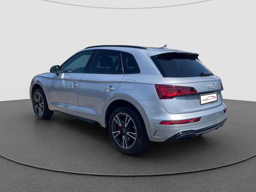 Audi Q5 55 TFSI e S-Line uit 2023, foto 9
