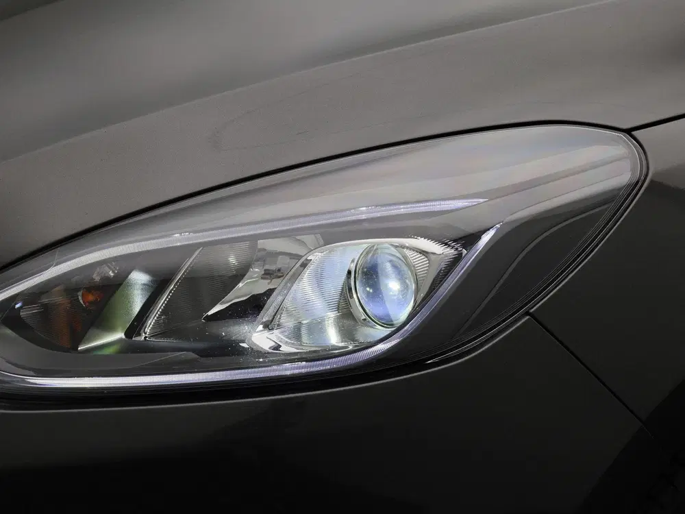 Ford Fiesta 1.0 EcoBoost Hybrid Vignale Panoramadak uit 2021, foto 13
