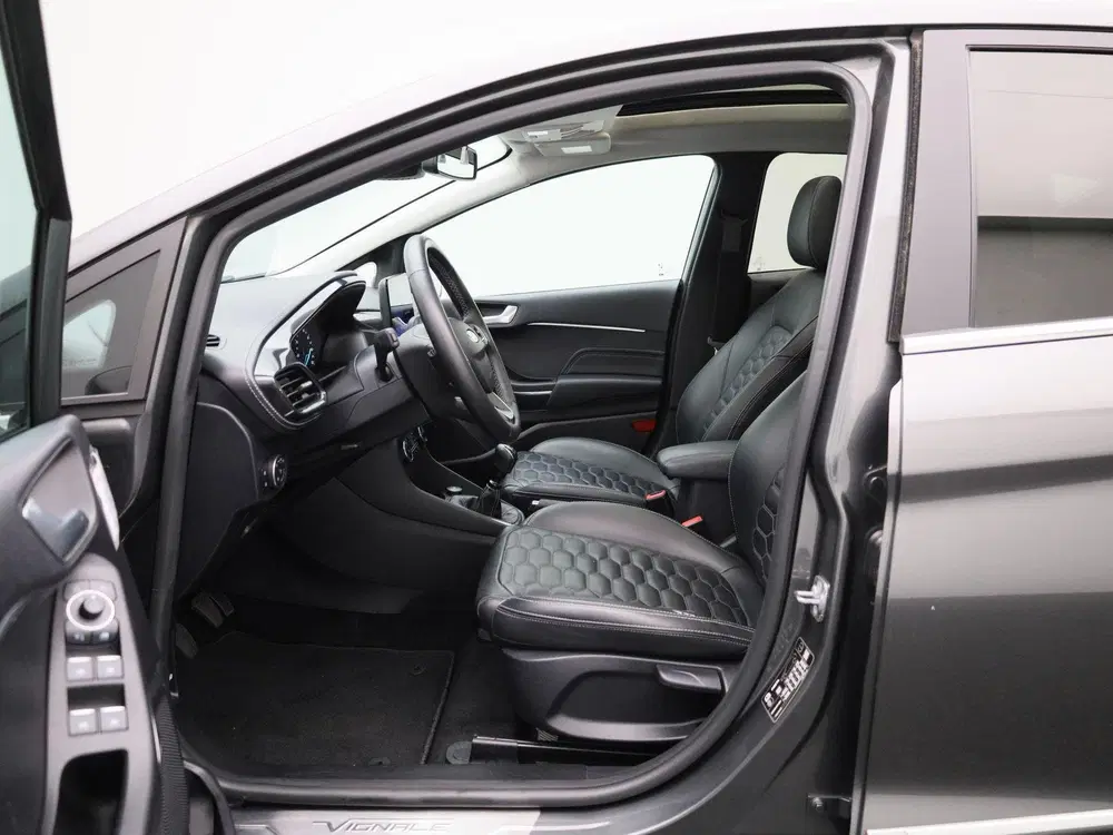 Ford Fiesta 1.0 EcoBoost Hybrid Vignale Panoramadak uit 2021, foto 9