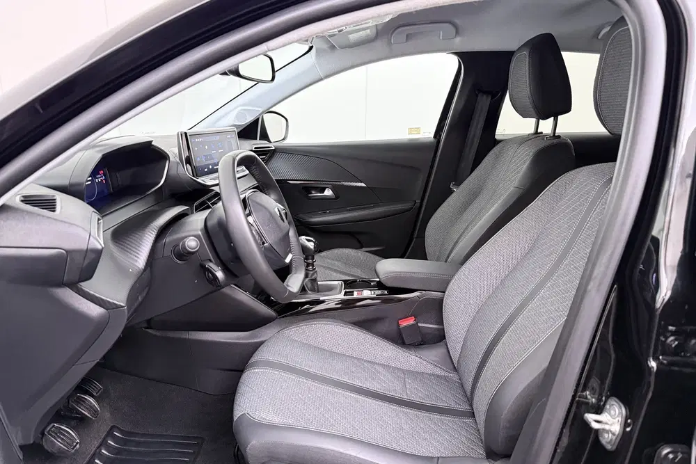 Peugeot 208 1.2T 101 PK Allure Carplay Cruise LED (bj uit 2025, foto 10