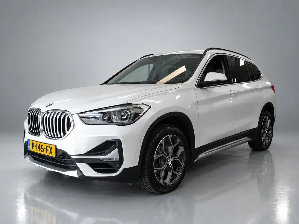 BMW X1 sDrive20i 180pk uit 2022, foto 3