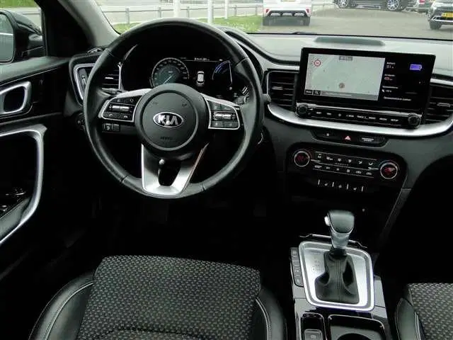 Kia XCeed 1.6 GDi PHEV DynamicPlusLine . Stoelverwar uit 2020, foto 3