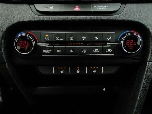 Kia XCeed 1.6 GDi PHEV DynamicPlusLine . Stoelverwar uit 2020, foto 7