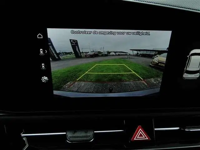 Kia Niro 64 uit 2024, foto 10