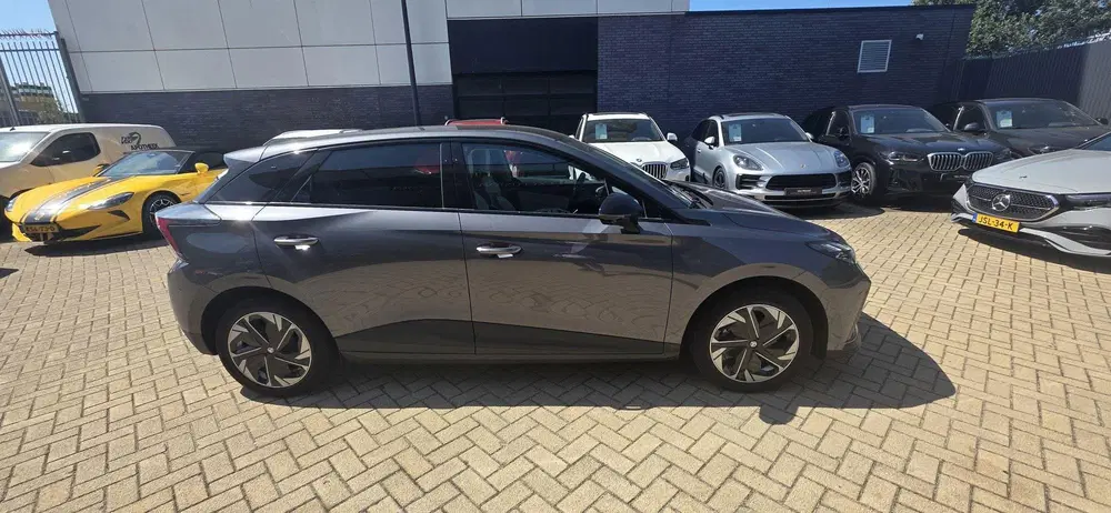 MG MG4 Luxury Long Range 64 kWh uit 2023, foto 5