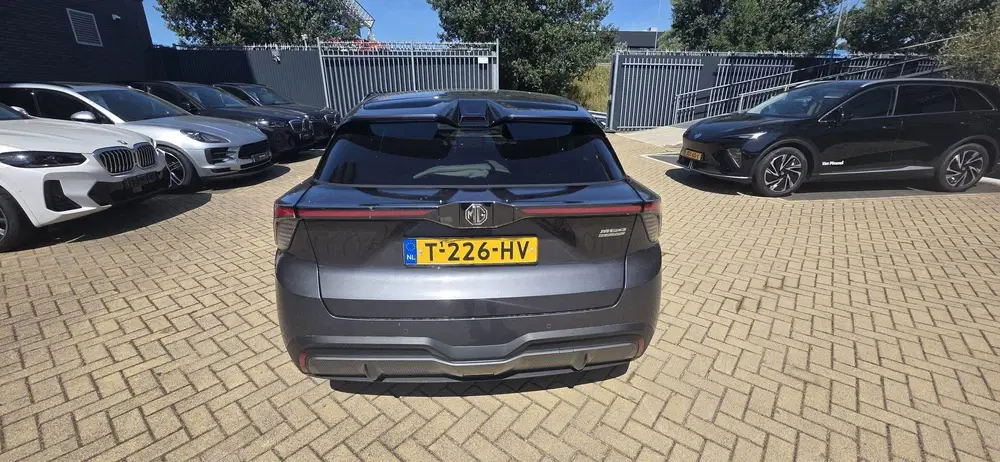 MG MG4 Luxury Long Range 64 kWh uit 2023, foto 7
