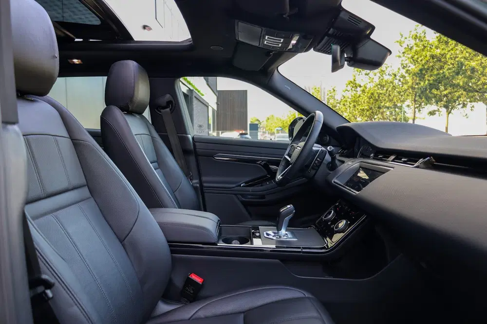 Land Rover Range Rover Evoque 1.5 P300e AWD R-Dynamic SE uit 2023, foto 13