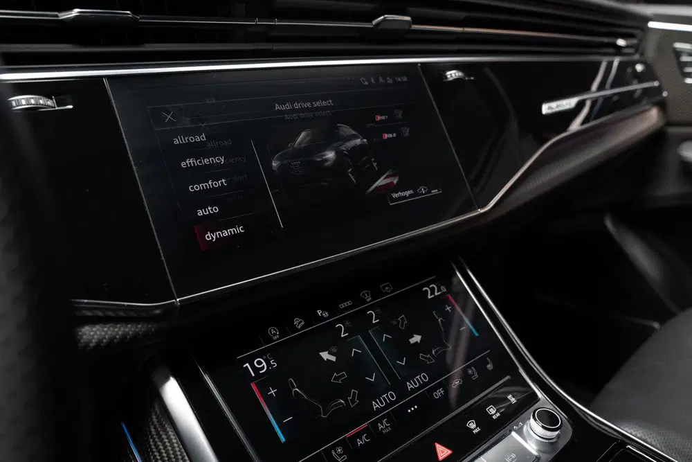 Audi RS Q8 4.0 TFSI B&O HUD Massage Keramisch Softclo uit 2022, foto 15