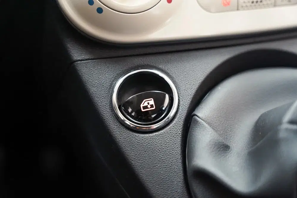 Fiat 500 1.0 Hybrid Cult [ Airco DAB Bluetooth ] (b uit 2021, foto 8