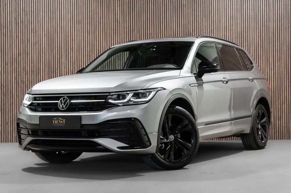 Volkswagen Tiguan Allspace 1.5 TSI R-Line DSG + 7p. Pano IQ uit 2021