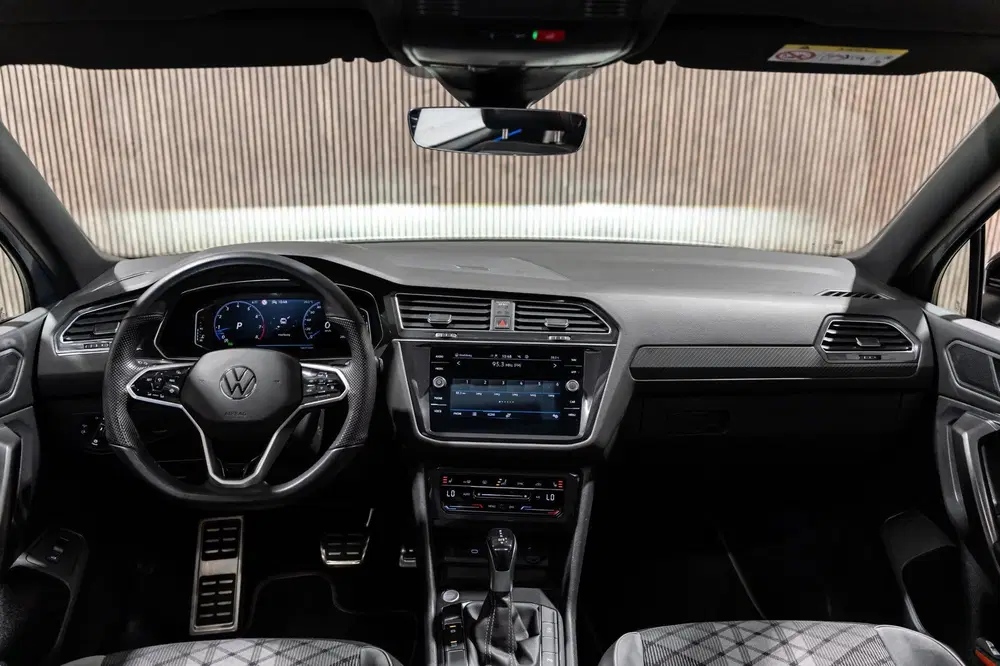 Volkswagen Tiguan Allspace 1.5 TSI R-Line DSG + 7p. Pano IQ uit 2021, foto 11
