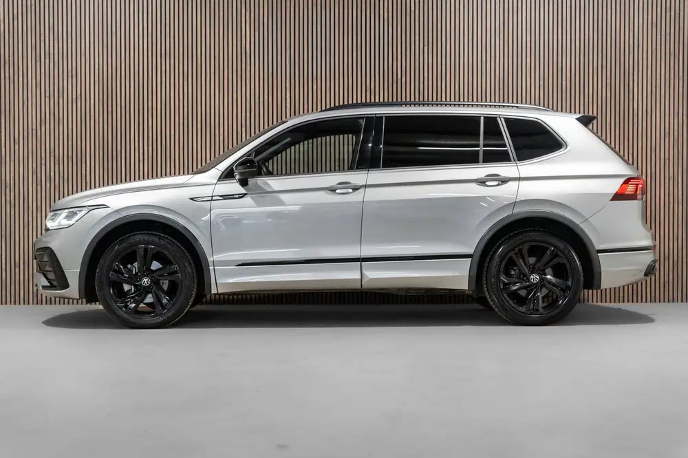 Volkswagen Tiguan Allspace 1.5 TSI R-Line DSG + 7p. Pano IQ uit 2021, foto 9