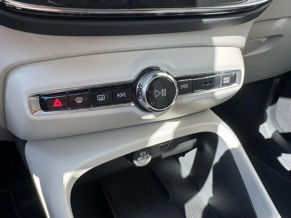 Volvo XC40 1.5 T4 Plug-in hybrid Core Bright uit 2023, foto 14