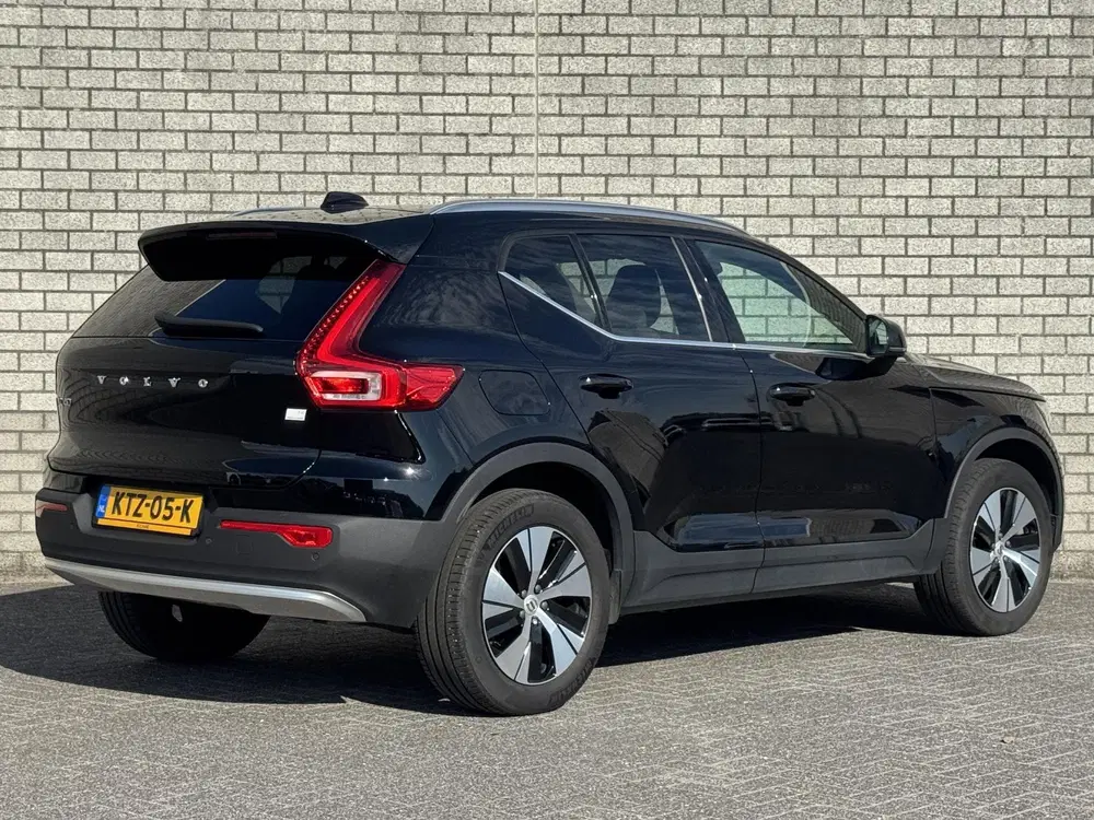 Volvo XC40 1.5 T4 Plug-in hybrid Core Bright uit 2023, foto 2