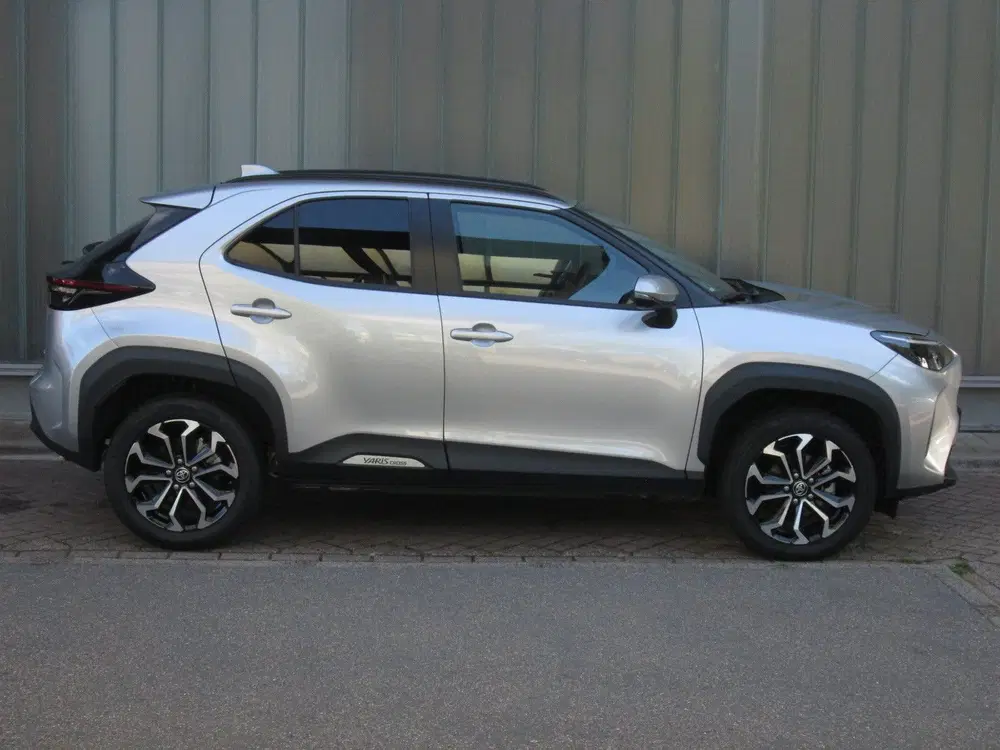 Toyota Yaris Cross 1.5 VVT-I Hybrid 130pk CVT Dynamic uit 2025, foto 3