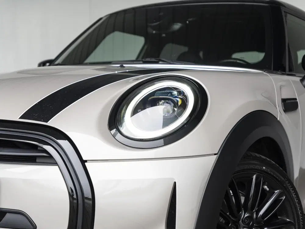 Mini Cooper Cooper Classic + Comfort Plus + Piano Blac uit 2022, foto 15