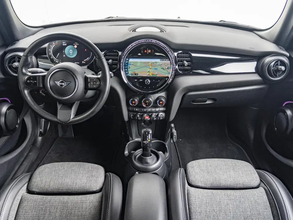Mini Cooper Cooper Classic + Comfort Plus + Piano Blac uit 2022, foto 3