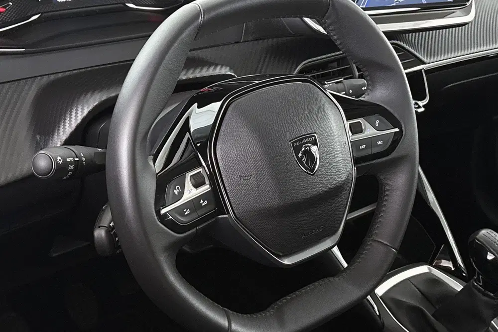 Peugeot 208 1.2 PureTech 75 Active Navigatie Apple Car uit 2025, foto 11