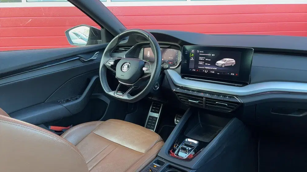 Skoda Octavia 1.0 e-TSI Sport Business AUTOMAAT uit 2021, foto 3