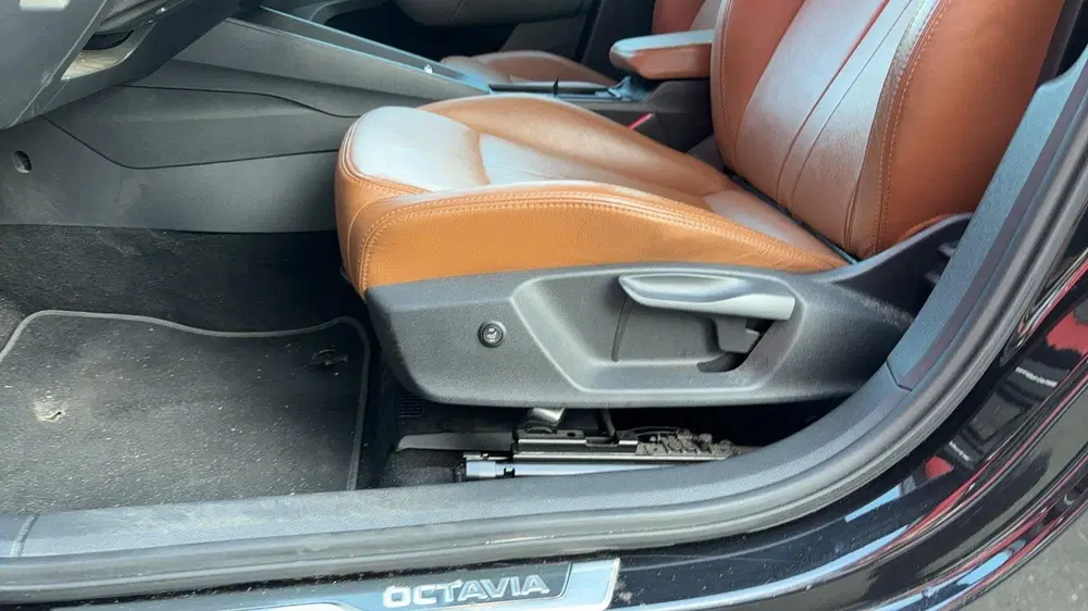 Skoda Octavia 1.0 e-TSI Sport Business AUTOMAAT uit 2021, foto 5
