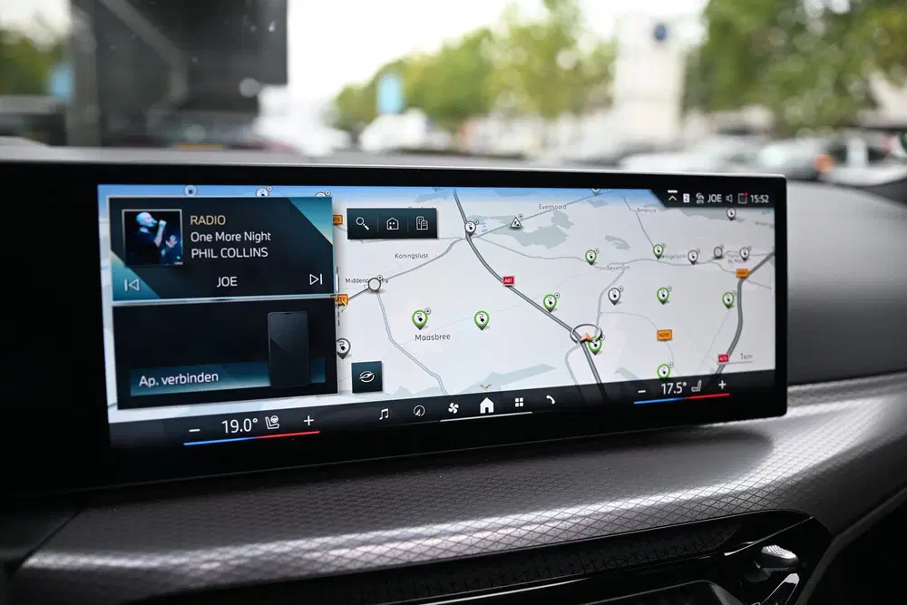 BMW 3-serie 330e M Sport Automaat uit 2025, foto 12