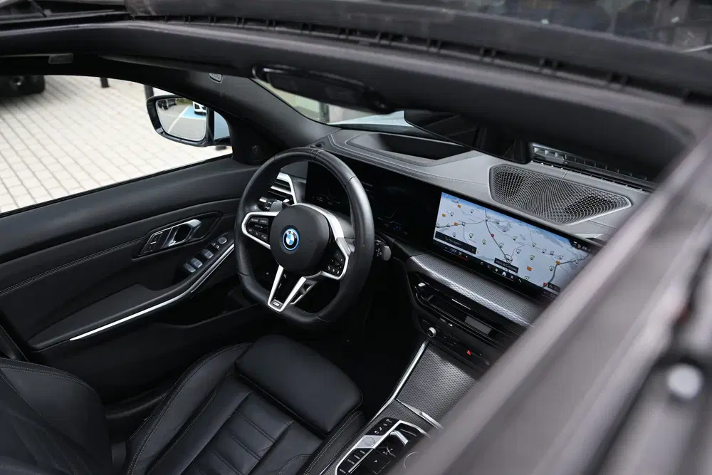 BMW 3-serie 330e M Sport Automaat uit 2025, foto 6